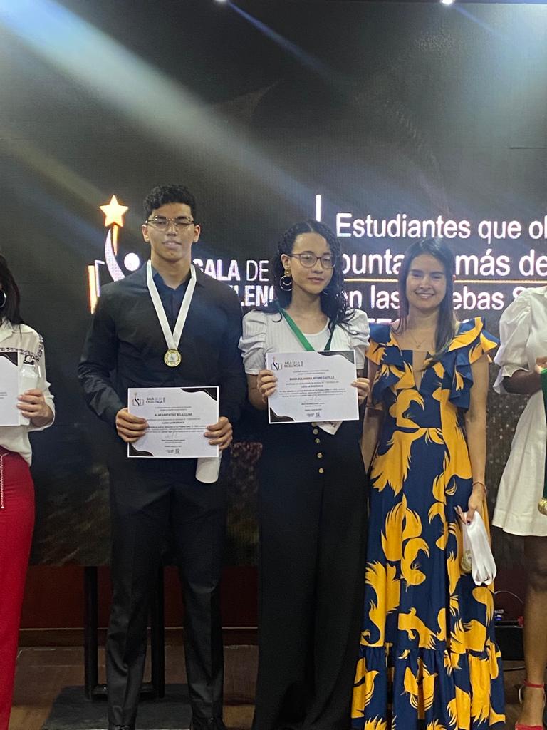 Premio a la Excelencia - Liceo La Enseñanza