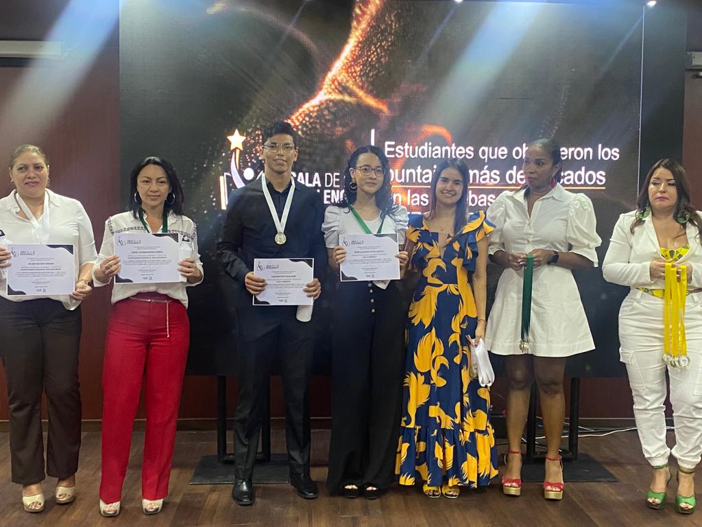 Premio a la Excelencia - Liceo La Enseñanza