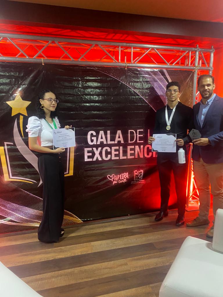 Premio a la Excelencia - Liceo La Enseñanza
